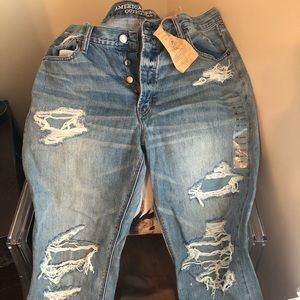 NWT AE Vintage Hi- Rise jeans